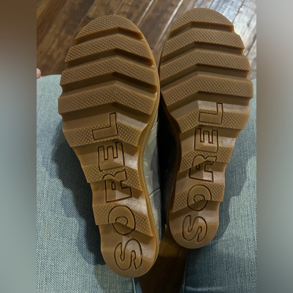 SOREL Joan of Arctic Wedge II Boot - Picture 2 of 4